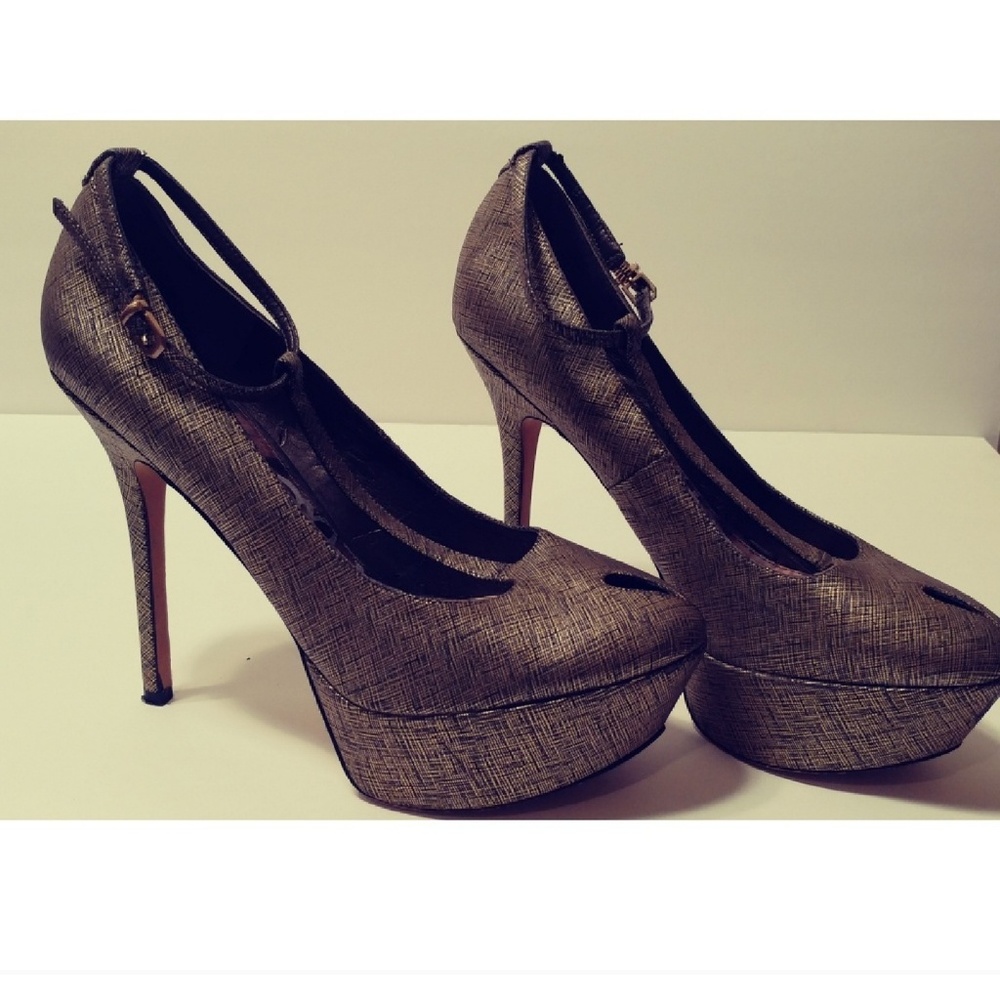 Sam Edelman Gold T Strap Platform Heel - Picture 8 of 8